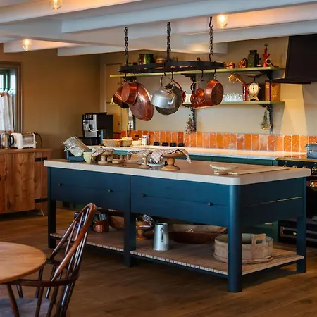 Hoel Gard - Herregarden Ved Mjosa *